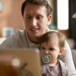 Philips Avent Ultra Air Fopspeen Gevoelige Huid 18m 2 Stuks 19 Philips Avent Ultra Air Fopspeen Gevoelige Huid 18m 2 Stuks -Philips 1200x1200 141