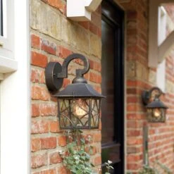 Philips Cambridge Buitenwandlamp - Zwart 9 Philips Cambridge Buitenwandlamp - Zwart -Philips 1200x1200 526