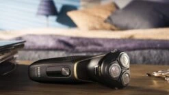 Philips Series 3000 S3333/54 - Scheerapparaat - Goud/Zwart -Philips 1200x675 63