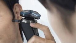 Philips Shaver Series 7000 Wet & Dry S7786/59 -Philips 1200x678 22