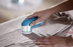 Philips - Ontpiller - Pluizenverwijderaar - Ontpluizer - Pluizenondeuse - Op Batterijen - GC026 - Blauw -Philips 1200x776 3