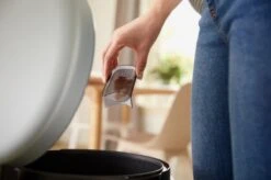 Philips - Ontpiller - Pluizenverwijderaar - Ontpluizer - Pluizendief - Draadloos - Elektrisch - Op Batterijen - Zwart + Extra Borstelset 10 Philips - Ontpiller - Pluizenverwijderaar - Ontpluizer - Pluizendief - Draadloos - Elektrisch - Op Batterijen - Zwart + Extra Borstelset -Philips 1200x797 6