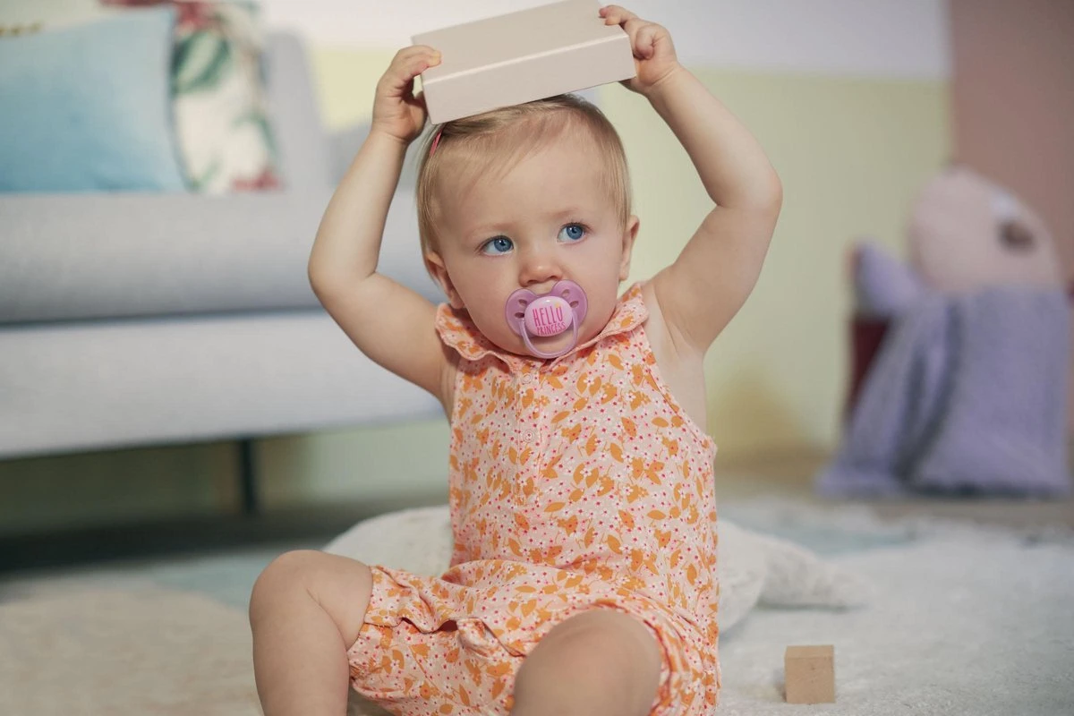 Philips Avent Ultra Soft SCF223/02 - Fopspeen - 6-18 Maanden - 2 Stuks 4 Philips Avent Ultra Soft SCF223/02 - Fopspeen - 6-18 Maanden - 2 Stuks - Afbeelding 4