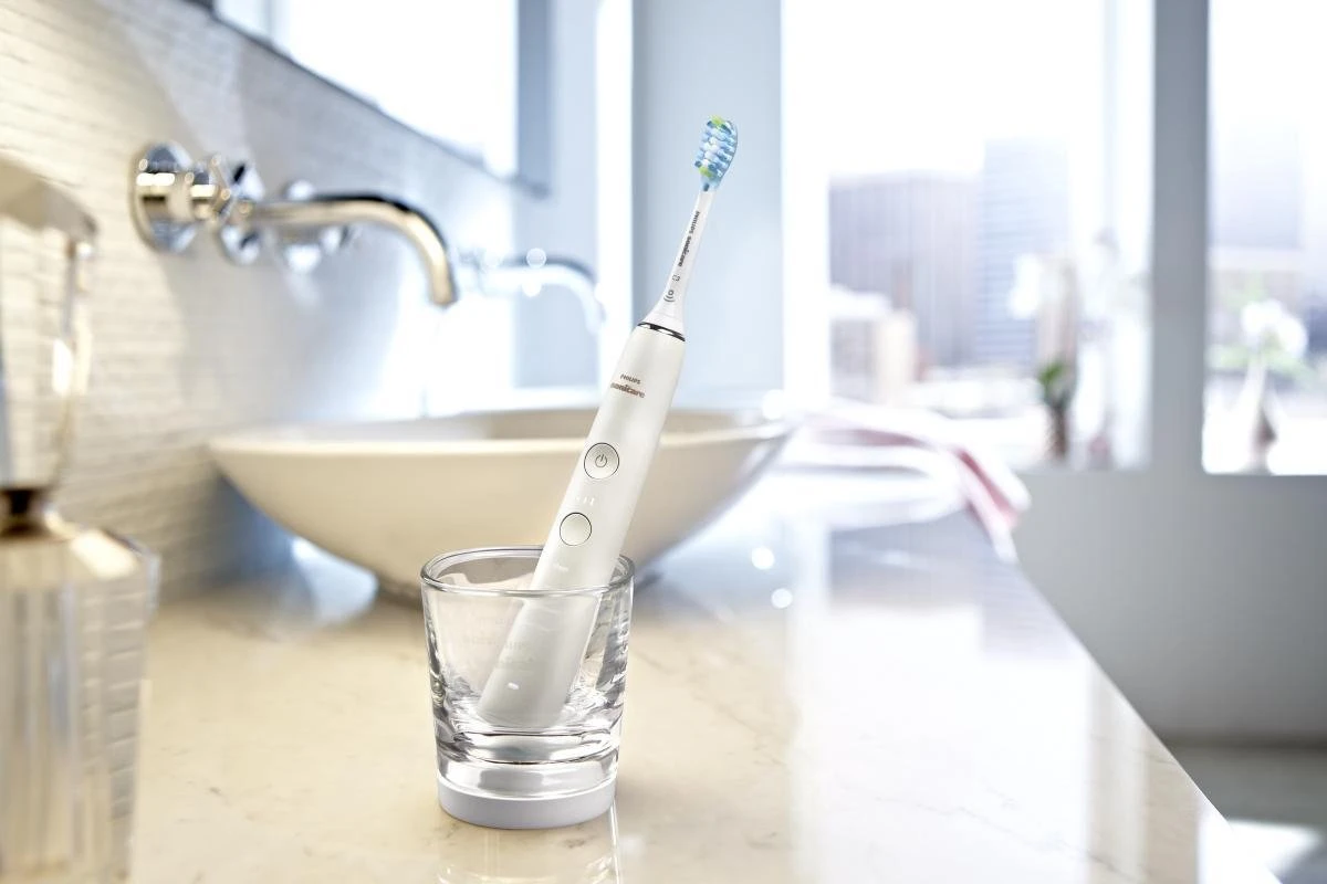 Philips Sonicare DiamondClean 9000 HX9914/55 - Elektrische Tandenborstel - Wit - 2 Stuks 8 Philips Sonicare DiamondClean 9000 HX9914/55 - Elektrische Tandenborstel - Wit - 2 Stuks - Afbeelding 8