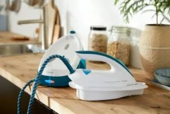 Philips PerfectCare Compact Essential GC6840/20 - Stoomgenerator 17 Philips PerfectCare Compact Essential GC6840/20 - Stoomgenerator -Philips 1200x800 594