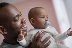 Philips Avent Ultra Air SCF085/13 - Fopspeen - 0 Tot 6 Maanden - 2 Stuks 17 Philips Avent Ultra Air SCF085/13 - Fopspeen - 0 Tot 6 Maanden - 2 Stuks -Philips 1200x800 76