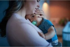 Philips Avent SCF376/12 Fopspeen - Oplichtende Ultra Air -Philips 1200x803 2