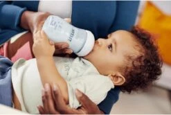 Philips Avent - Natural Zuigfles - 1+ Mnd - 260ml - SCF035/17 -Philips 1200x806 2