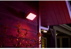 Philips Hue Discover Verstraler - Wit En Gekleurd Licht - Zwart -Philips 1200x825 1