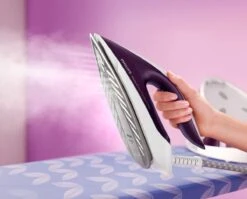 Philips PerfectCare Compact Plus GC7933/30 - Stoomgenerator - Paars 21 Philips PerfectCare Compact Plus GC7933/30 - Stoomgenerator - Paars -Philips 1200x966 3